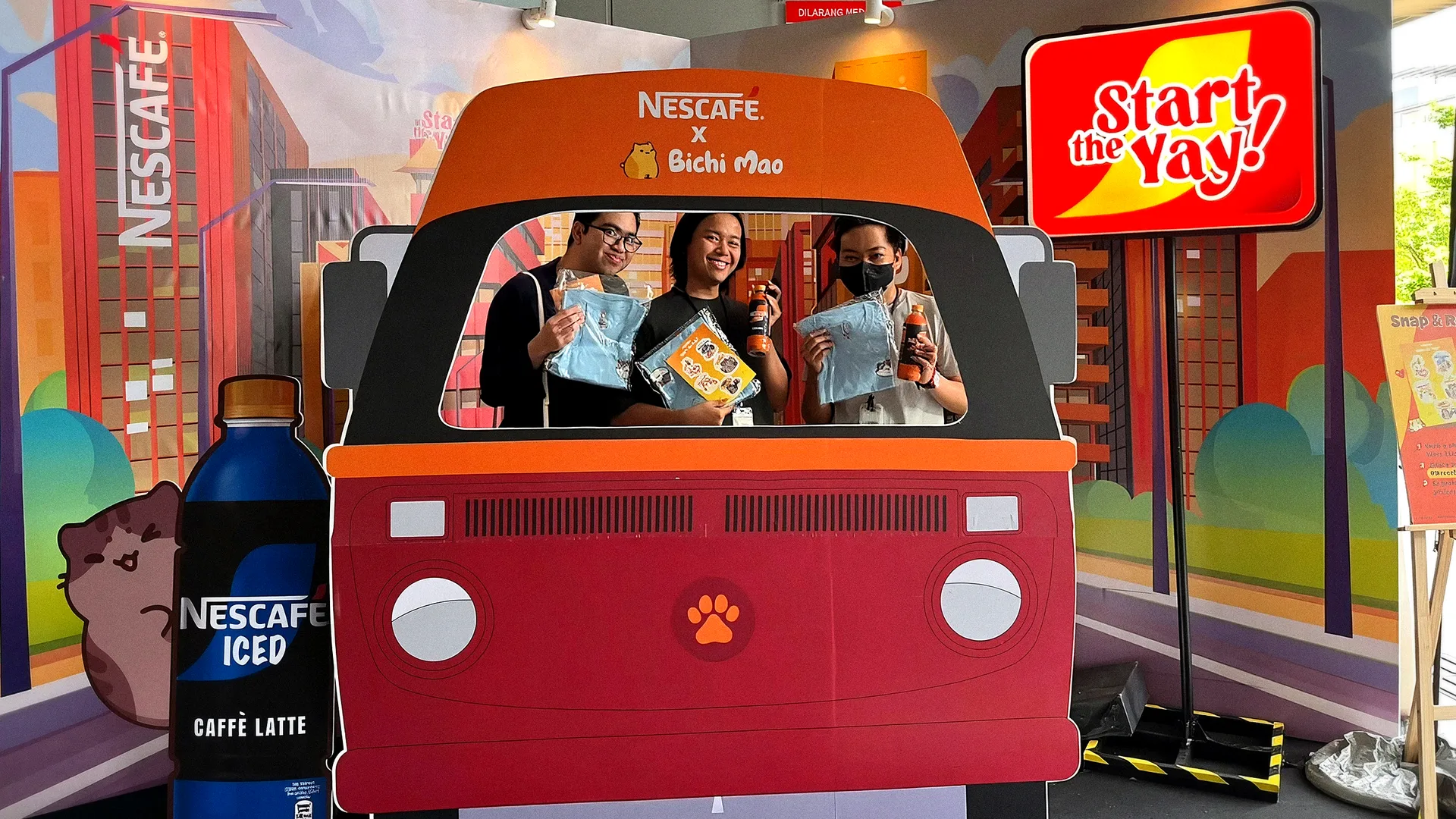 Nescafé "Start the Yay" OOH Activation